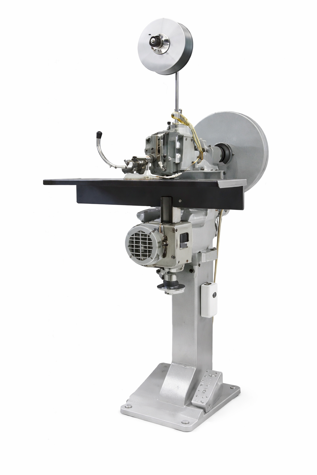 Single Head Stitching Machine